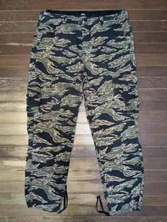 ★美品STUSSYタイガーカモカーゴパンツW34THRASHERvansTシャツのサムネイル