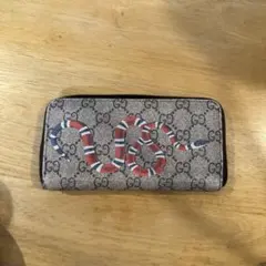 美品✨グッチ 二つ折り財布 GGスプリーム キングスネーク ベージュ
