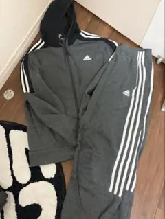 adidas セットアップ グレー パーカー ジョガーパンツ