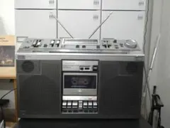 ジャンク TOSHIBA ラジカセ RT-S88 BOMBEAT 昭和レトロ ジャンク TOSHIBA ラジカセ RT-S88 BOMBEAT 昭和レトロ - メルカリ