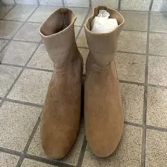 ベージュ スエード ショートブーツ 23.5cm AQUA GRIPPER