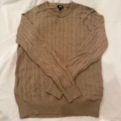 ユニクロ　ベージュ ケーブルクルーネックニット