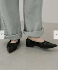 ブラック ポインテッドトゥ シューズ Mサイズ