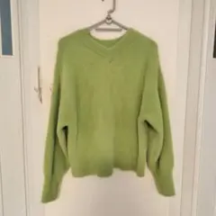 ライムグリーン