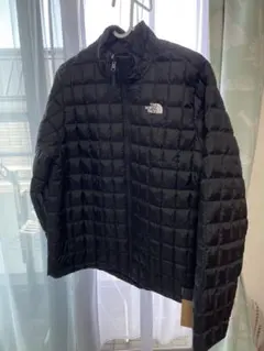THE NORTH FACE Thermoball Jacket 黒 Largeのサムネイル