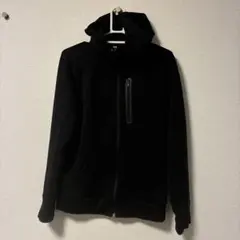 黒 UNIQLO フルジップ フード付きパーカー