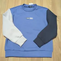 新品☆コムサイズム　ブルー系ロゴプリント　トレーナー140㎝