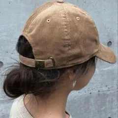 美品　ベージュ コーデュロイ キャップ