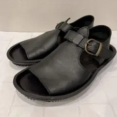 【美品】PUNTO PIGRO レザーサンダル ブラック 35のサムネイル