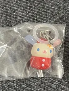 ガチャ　　サンリオ　いちごめじるしアクセサリー　ウサハナ