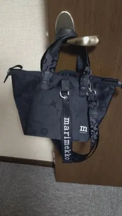 新品】 marimekko ジップ トップ バックパック ウニッコ チャーム