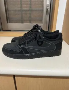 トラヴィス スコット×ナイキ エアジョーダン1 ロー OG ブラック ファントム