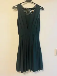 【3/25まで】ノースリーブドレス　結婚式　カラードレス　パーティードレス