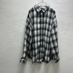 美品✨VEHEMENT.. チェックシャツ 長袖 モノトーン✨Mサイズ✨おっきめ