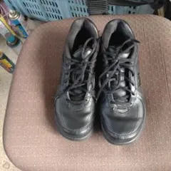 New Balance AL2020 ブラックスニーカー