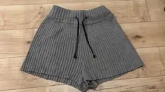 MURUA グレー リブ編み ショートパンツのサムネイル