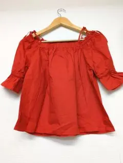 オフショルダーブラウス レッド パフスリーブ