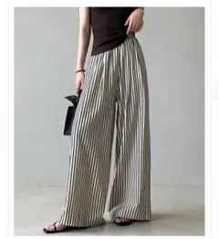 新品未使用　ストライプワイドパンツ　接触冷感