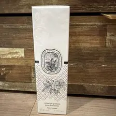 《値下げ》Diptyque ハンドクリーム　オーローズ45ml EAU ROSEのサムネイル