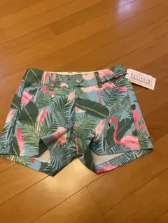 LOUDMOUTH フラミンゴ柄 ショートパンツ - メルカリ