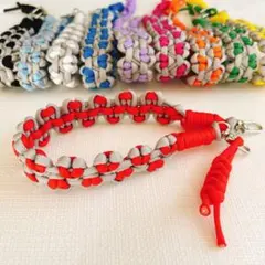 赤＊レッド＊ペンラストラップ＊ハート＊チャーム＊パラコード＊推しカラー