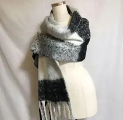 チェック大判ストール  黒×グレー系