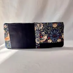 3ポケット　バッグの中を綺麗に整える　小さいバッグ　小さいサイズで使いやすく