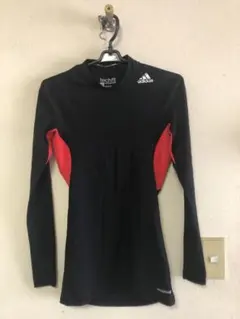 adidas techfit アンダーシャツ L 黒/赤