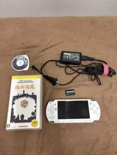 PSP-2000ホワイト 本体 ジャンク　塊魂　地球防衛軍2 ACアダプタ