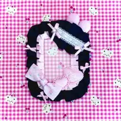 硬質ケースデコ レース うさぎ ブラック×ピンク 平成女児 量産型