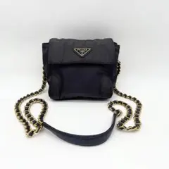 PRADA ショルダーバッグ　三角ロゴプレート　ゴールドチェーン　ブラック