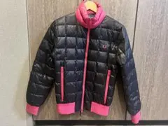 【美品】フレッドペリー　ダウンジャケット 黒　ピンク キルティングのサムネイル