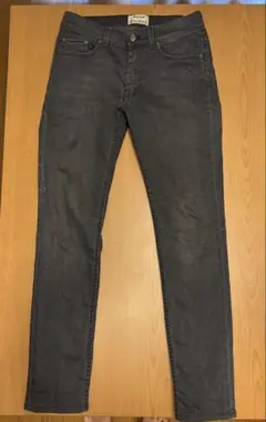 Acne Studios ブラックデニムパンツ w30イタリア製 ストレッチのサムネイル