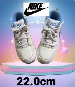 ナイキ NIKE レディース ハイカットシューズ 22cm ホワイト スポーツのサムネイル