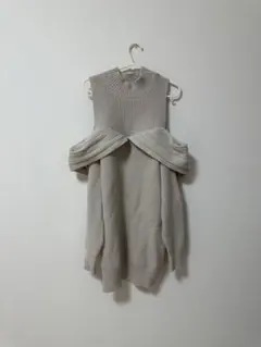 GRL アイボリー オフィショルダーミニニットワンピース