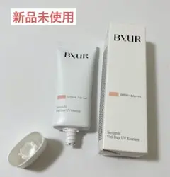 【新品未使用】バイユア セラムフィット ヴェールデイUVエッセンス　シアーピンク