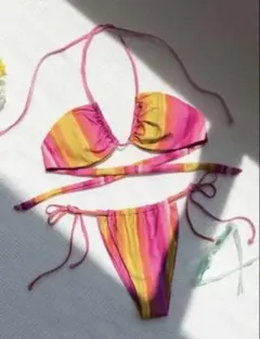 カラフルストライプビキニ ピンクとイエロー