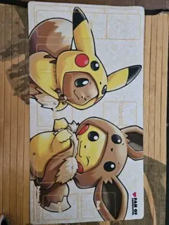 ポケモンカードゲーム プレイマット FAN OF PIKACHU&EIEVUI