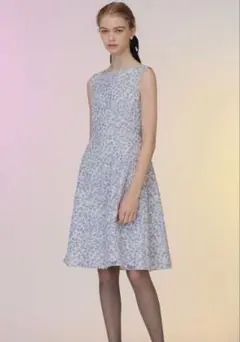 tocca スプリングガーランドドレス 花柄ノースリーブ ワンピース ブルー系 tocca スプリングガーランドドレス 花柄ノースリーブ ワンピース