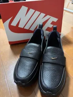NIKE ウィメンズ エア マックス フェノメナ