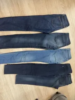 AZUL BY MOUSSY スキニーデニム 22 インチ　小さいサイズ　低身長