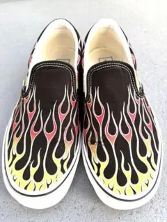 Vans スリッポンスニーカー ファイヤパターン