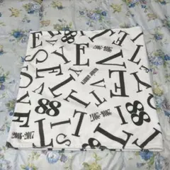 安室奈美恵 マフラータオル 2点セット 超美品☆激レア☆ 2025年最新】安室奈美恵タオルの人気アイテム - メルカリ