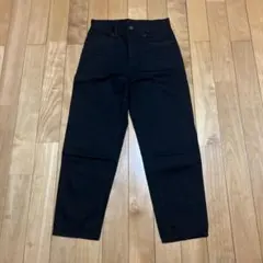美品　UNIQLO黒デニムパンツ