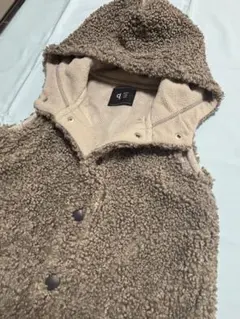 quoti use fith フード付きボアベスト