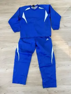 アディダス中綿ウォーマー　ピステ上下セット　150 サッカー　ウィンドブレーカー