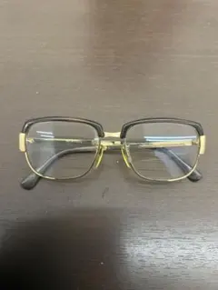 メタルフレーム 四角形メガネ ブラック/ゴールド