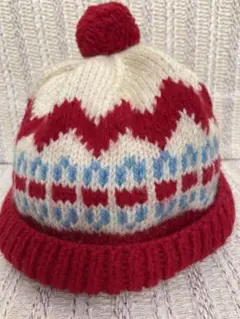 ポンポン付きニット帽子　ハンドメイド手編み　可愛い　あったか 赤&青&白　毛糸