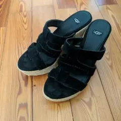 UGG ウェッジソール サンダル ブラックのサムネイル