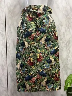 ノーリーズ　リエミラー　鳥柄タイトスカート